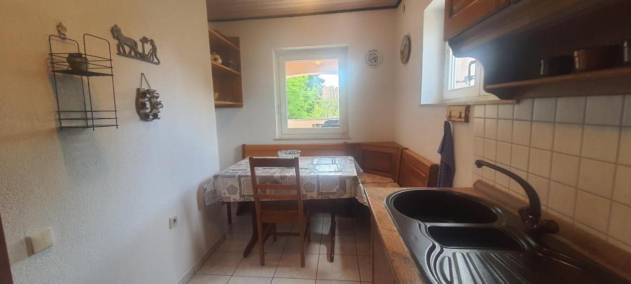 Apartments Ivanka G Malinska Eksteriør billede
